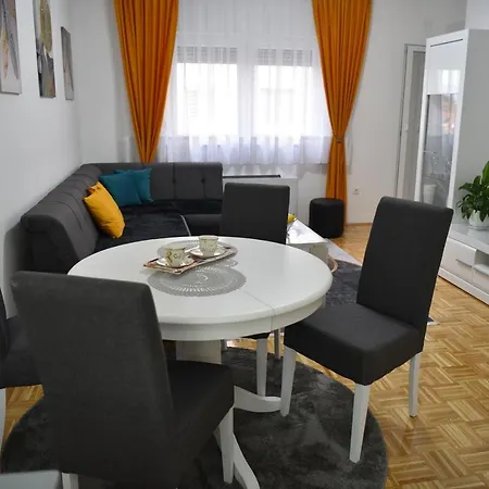 Apartment Sm *